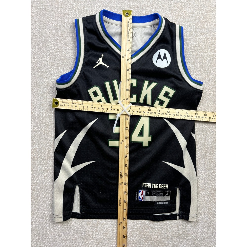 Jordan Milwaukee Bucks Giannis Antetokounmpo 34 Jersey Youth Small Black - Picture 6 of 8